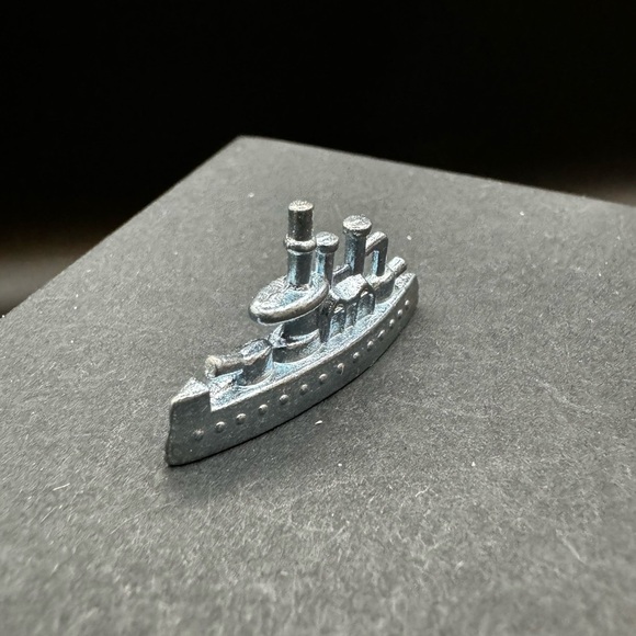 Miniature Monopoly Battleship Game Replacement Silver Ship Figurine - Picture 4 of 10